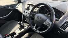 Ford Focus 1.0 EcoBoost Zetec 5dr Petrol Hatchback